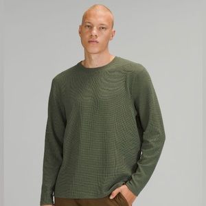 NWT Lululemon Crew Top Size XS